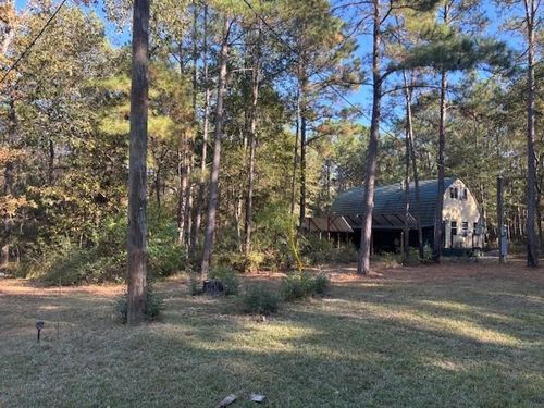 9212 Blue Lake Dr, Plantersville, TX, 77363-1692 | Card Image