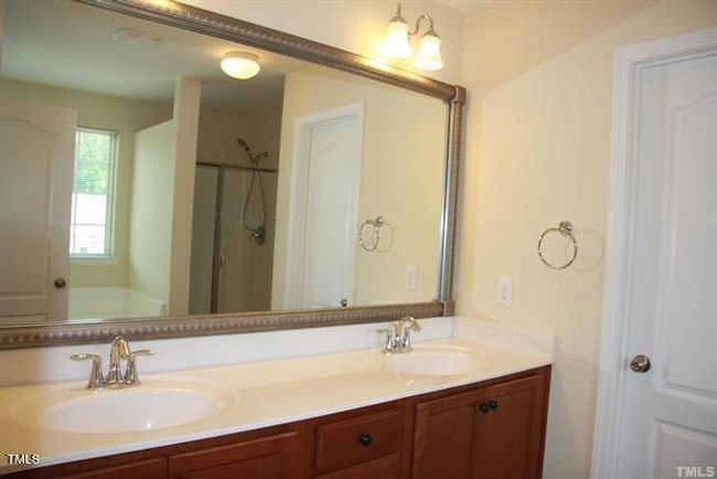 Photo #19 | Image 19