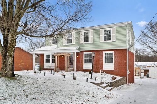 1218 Edgewood Dr, W Leechburg, PA, 15656-9245 | Card Image