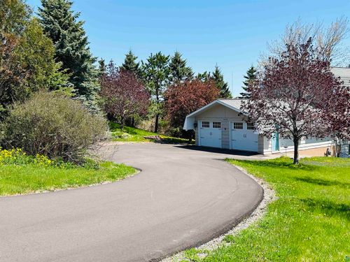 2810 Exhibition Dr, Duluth, MN, 55811-5345 | Card Image