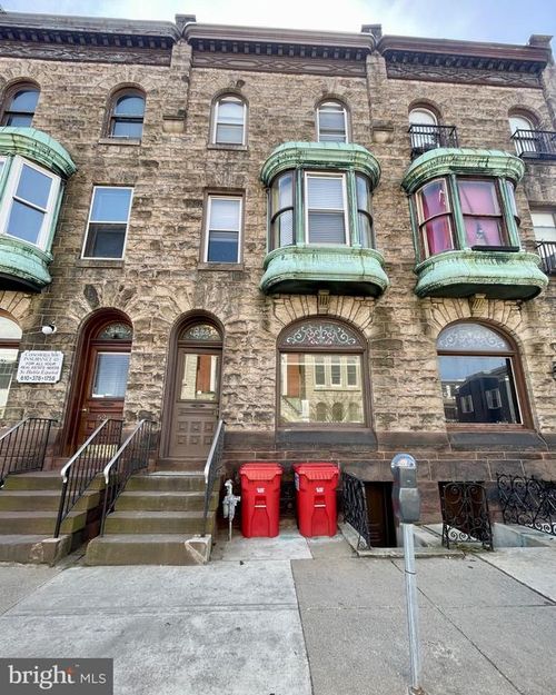 526 Walnut St, Reading, PA, 19601-3419 | Card Image