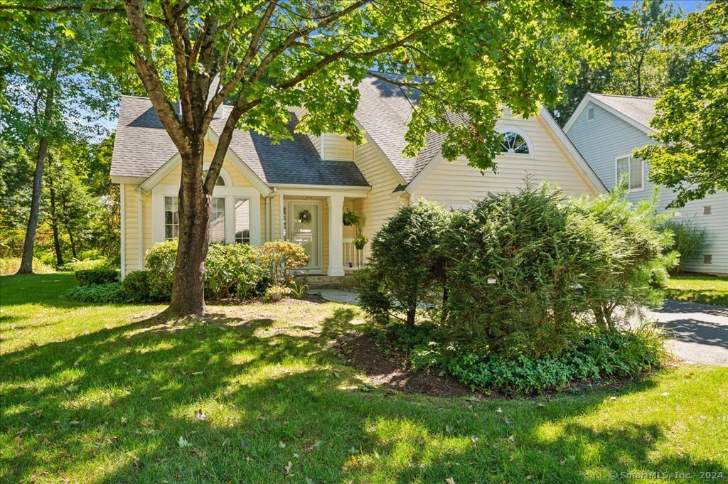 Stratton Forest Way, Simsbury, CT 06070