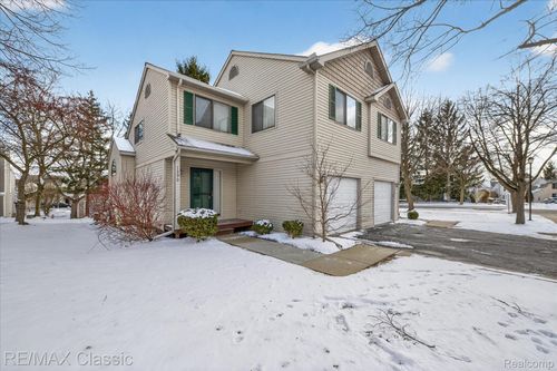 17-1390 Patricia Ave, Ann Arbor, MI, 48103-2639 | Card Image