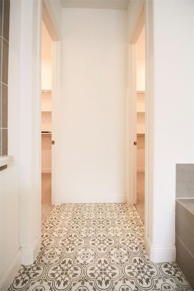 His And Her Closet | Image 20