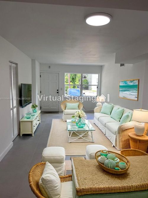 apt-101-7820 Ne Bayshore Ct, Miami, FL, 33138-6315 | Card Image