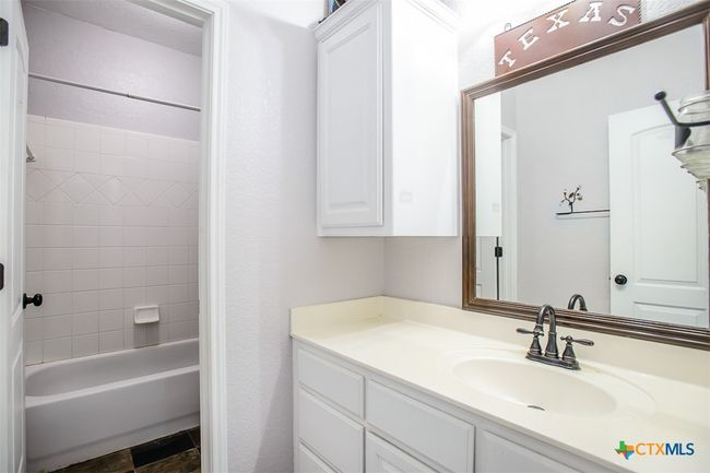 2015 Kangaroo Trl, House other with 4 bedrooms, 2 bathrooms and null parking in Harker Heights TX | Image 18