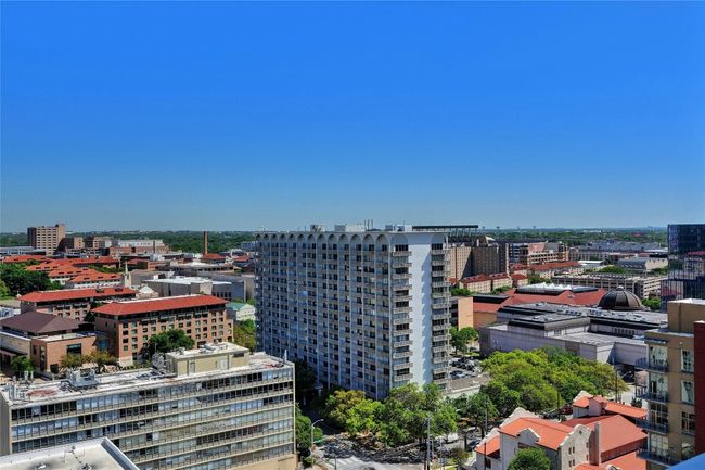 Property's view of city | Image 34