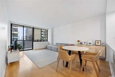 17C - 255 E 49th Street, Condo with 1 bedrooms, 1 bathrooms and null parking in New York NY | Image 1