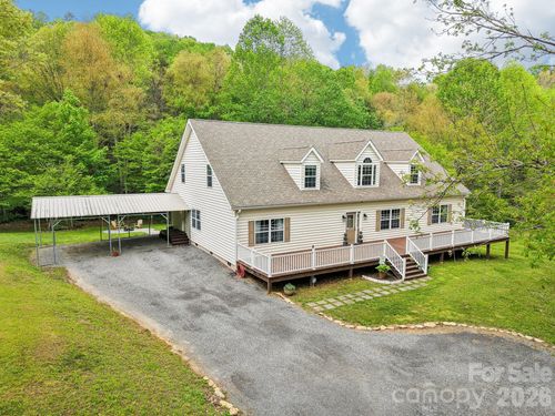 165 Sequoyah Dr, Waynesville, NC, 28785-8471 | Card Image