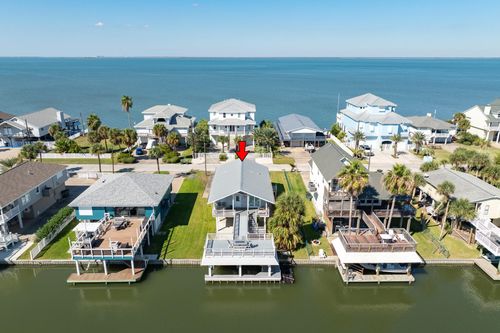 21911 Guadalupe Dr, Galveston, TX, 77554 | Card Image