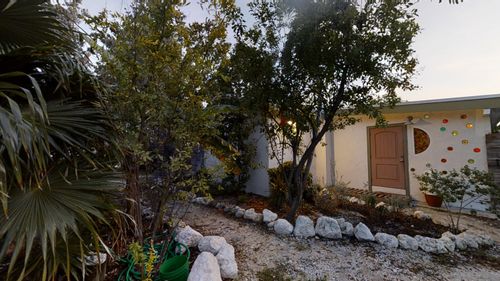 371 69th Street Ocean, Marathon, FL, 33050-3103 | Card Image