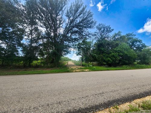 950 Highsmith Rd, Seguin, TX, 78155 | Card Image