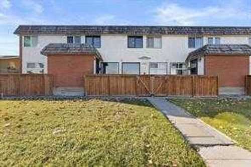 2-6147 Buckthorn Road Nw, Calgary, AB, T2K2Z2 | Card Image