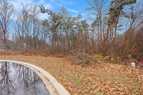 13-8120 Majestic Ct, Kalamazoo, MI, 49009-4914 | Card Image