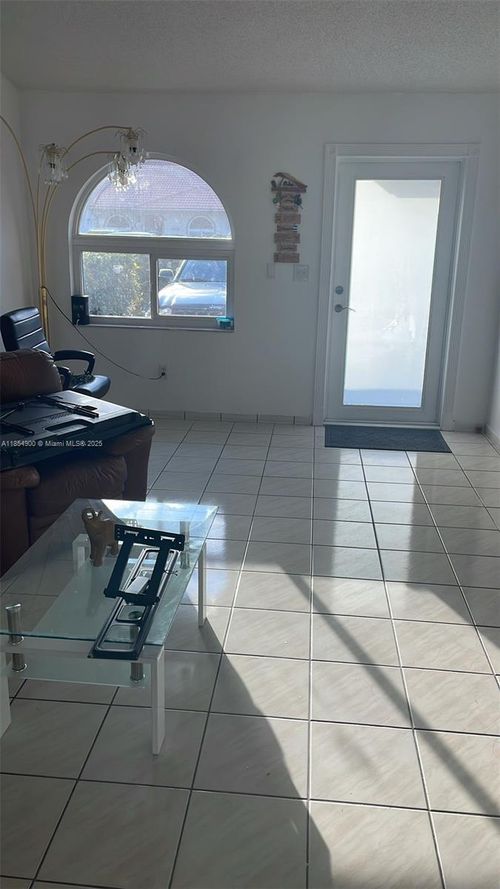 5661 W 21st Ave, Hialeah, FL, 33016-2636 | Card Image
