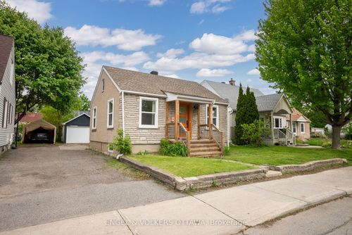141 Crerar Ave, Ottawa, ON, K1Z7P4 | Card Image