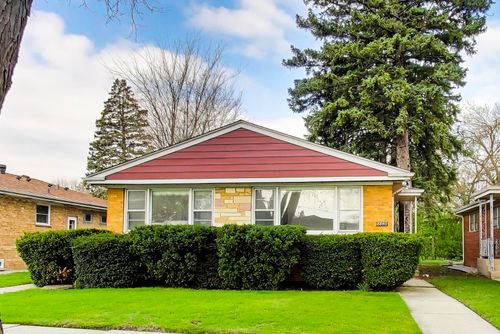 8840 Keeler Ave, Skokie, IL, 60076-1968 | Card Image