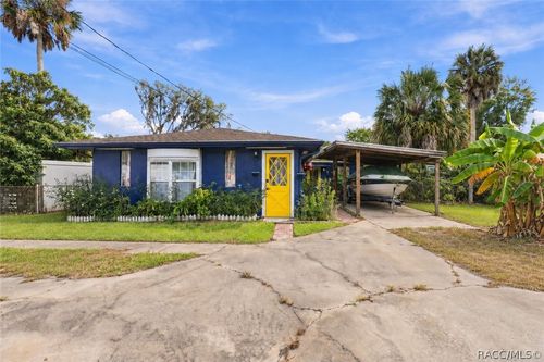 360 S Inglis Ave, Inglis, FL, 34449-9458 | Card Image