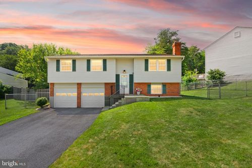 9603 Scorpio Ct, BURKE, VA, 22015-3243 | Card Image