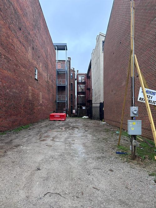 1321 Republic St, Cincinnati, OH, 45202 | Card Image