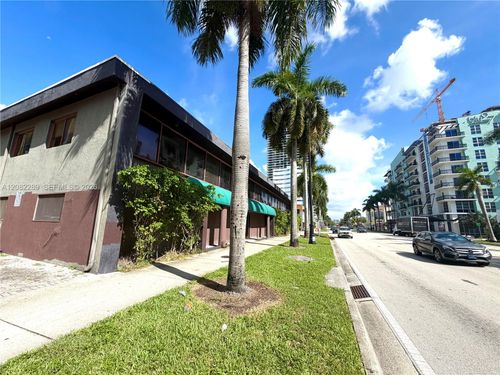2650 Biscayne Blvd, Miami, FL, 33137-4531 | Card Image