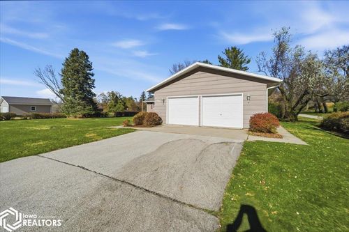 401 Madison St, Steamboat Rock, IA, 50672-9709 | Card Image