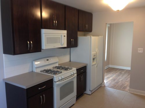 apt-1a-924 Surrey Dr, Schaumburg, IL, 60193-4860 | Card Image