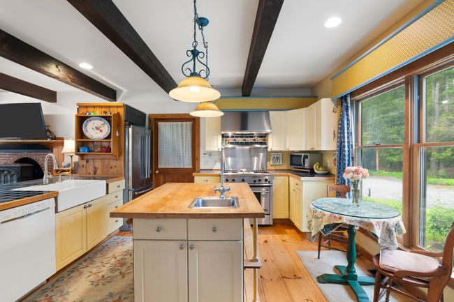 104 Juniper Ridge Rd, House other with 3 bedrooms, 4 bathrooms and null parking in Brattleboro VT | Image 9