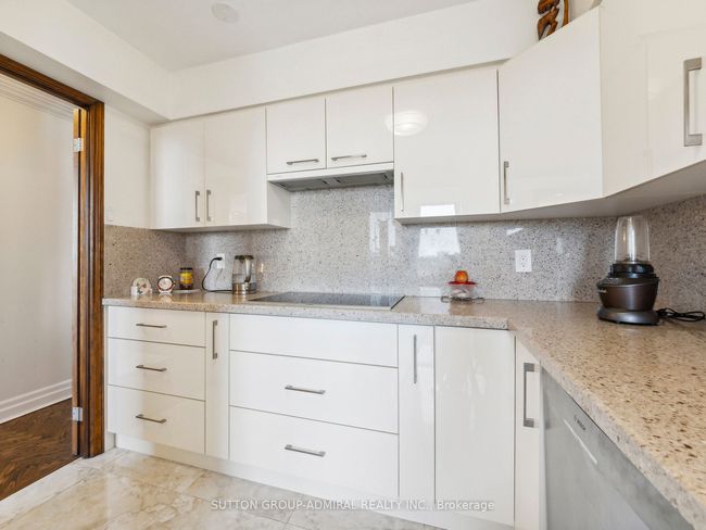 604 - 7 Townsgate Dr, Condo with 2 bedrooms, 2 bathrooms and 2 parking in Vaughan ON | Image 16
