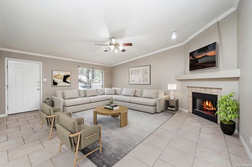 11322 Woodridge Path, San Antonio, TX, 78249-3132 | Card Image