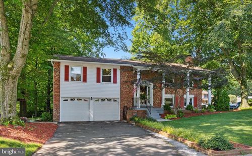 8819 Arley Dr, SPRINGFIELD, VA, 22153-1551 | Card Image