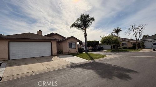 518 5th Ave, Santa Maria, CA, 93458-9002 | Card Image