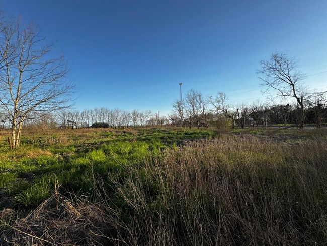 27215 Highway 36, Home with 0 bedrooms, 0 bathrooms and null parking in Damon TX | Image 27
