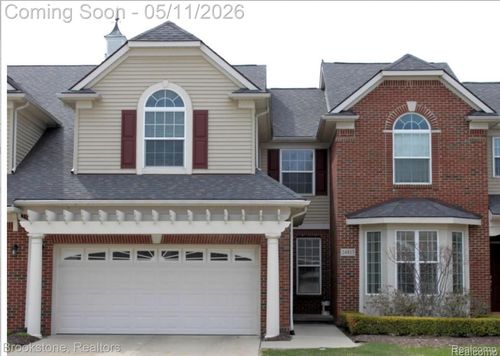 24817 Valleywood Dr, South Lyon, MI, 48178-8028 | Card Image