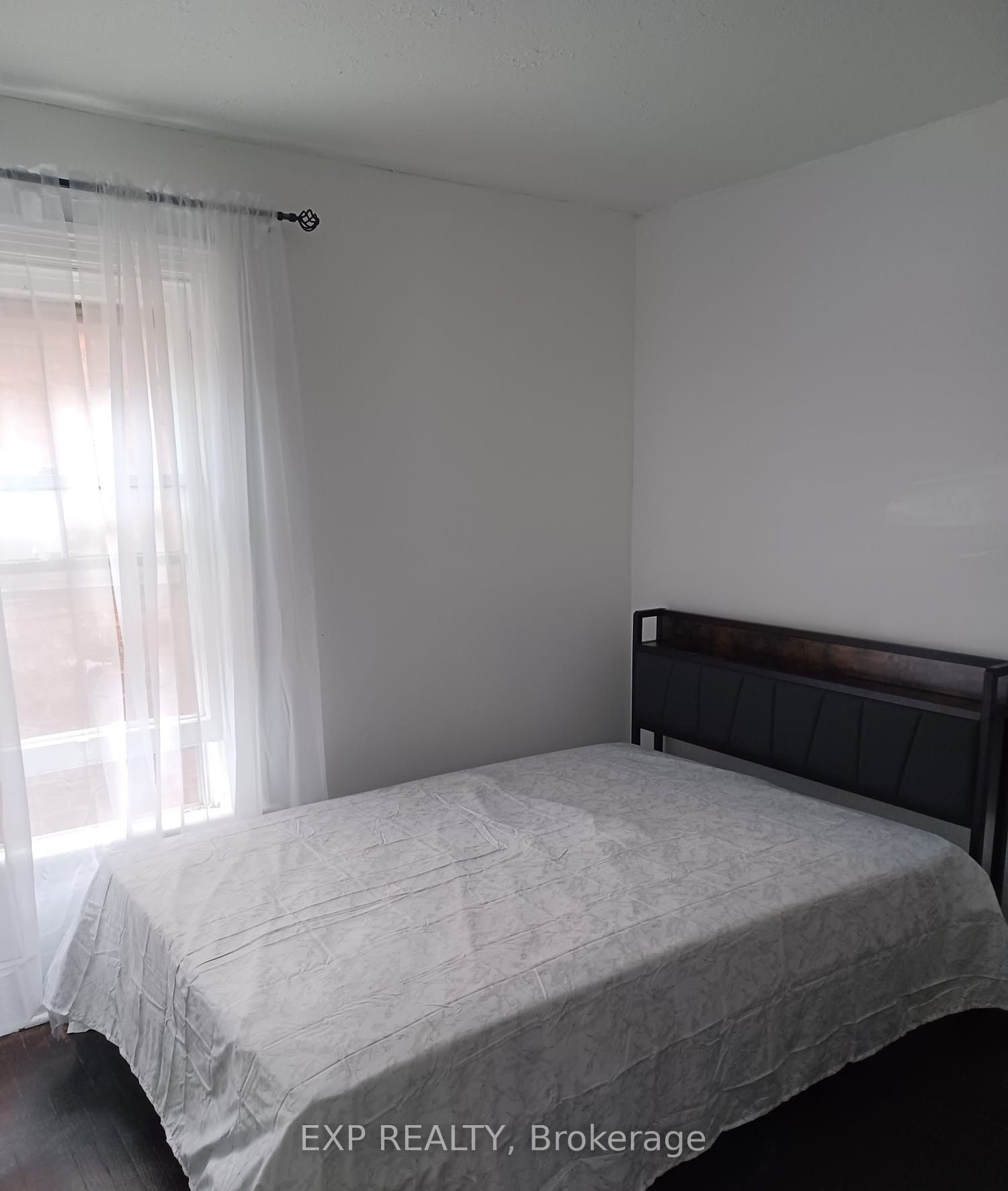 Residential in Hamilton 4