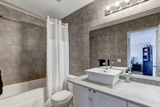 218 Evansmeade Close Nw, House other with 3 bedrooms, 4 bathrooms and 2 parking in Calgary AB | Image 15