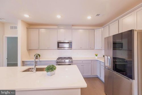 211-1 Culvert Dr, PRINCETON JUNCTION, NJ, 08550 | Card Image