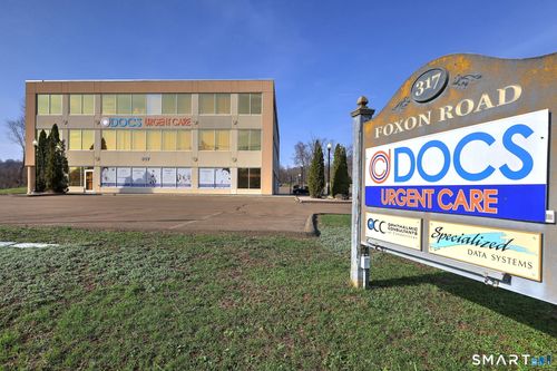 317 Foxon Rd, East Haven, CT, 06513-2038 | Card Image