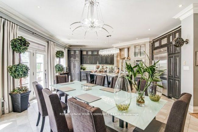 90 Callaway Crt, House other with 5 bedrooms, 6 bathrooms and 9 parking in Thornhill ON | Image 9