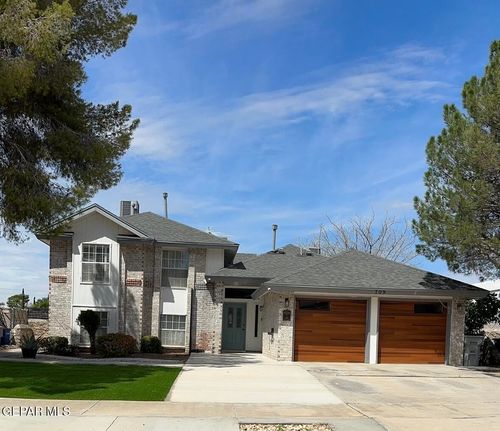 709 Bluff Canyon Cir, El Paso, TX, 79912-5178 | Card Image