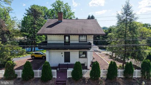 900 Morgantown Rd, READING, PA, 19607-9517 | Card Image