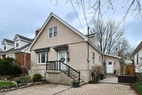 23 Searle St, Hamilton, ON, L9A2V6 | Card Image