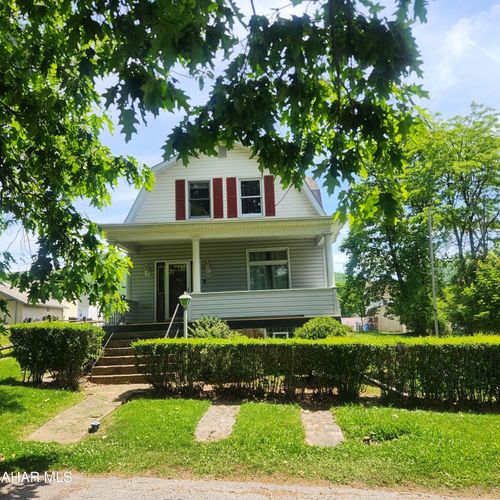 615 E Logan Avenue, Altoona, PA, 16602 | Card Image