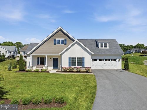 6099 Hot Springs Ct, FAYETTEVILLE, PA, 17222-7700 | Card Image
