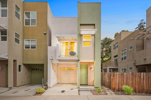 392 Midstream Ln, West Sacramento, CA, 95605-2812 | Card Image