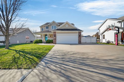 409 4th St Nw, Bondurant, IA, 50035-1340 | Card Image