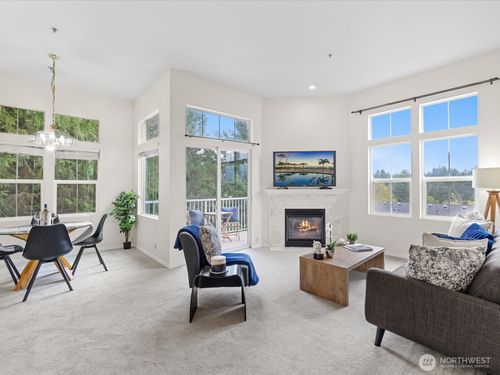 24-3-5256 236th Pl Se, Issaquah, WA, 98029-7695 | Card Image