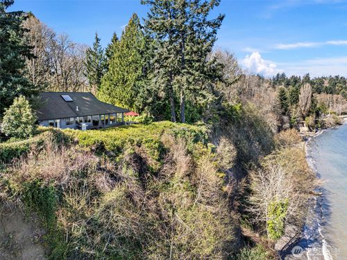 8032 Sw 222nd Pl, Vashon, WA, 98070-7146 | Card Image