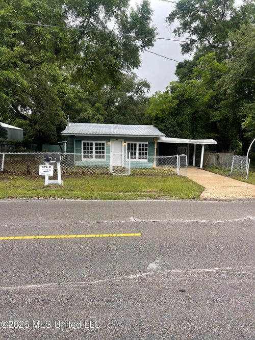 522 E Railroad St, Gulfport, MS, 39507-1748 | Card Image