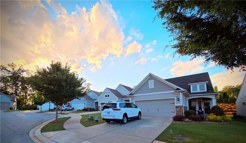 5644 Tisbury Ct, Hoschton, GA, 30548-5536 | Card Image